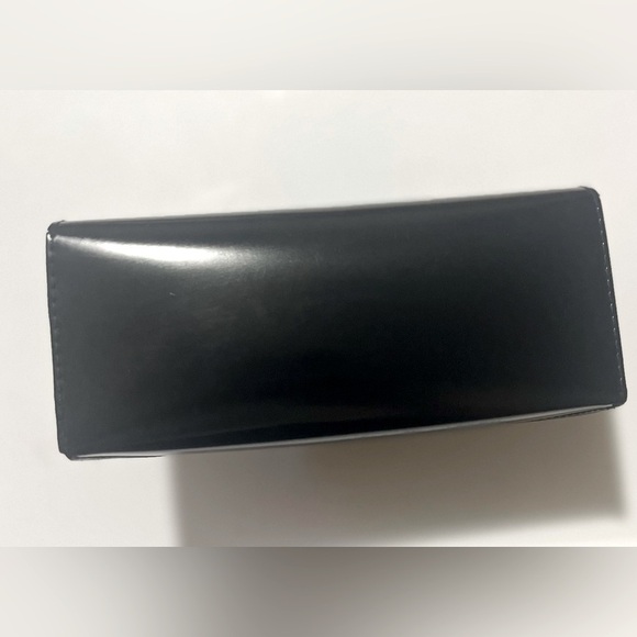 Marc by Marc Jacobs Black Patent Leather Sunglasses Case - Picture 4 of 10